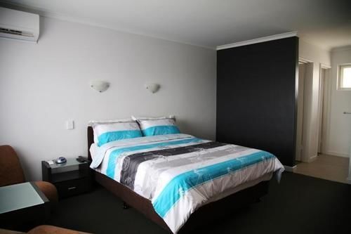 Christies Beach Hotel Clarendon Kültér fotó